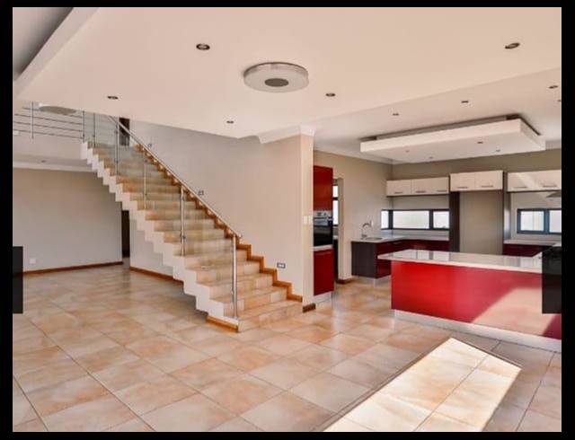 4 BEDROOM TOWNHOUSE FOR SALE IN MORNINGSIDE HILLS